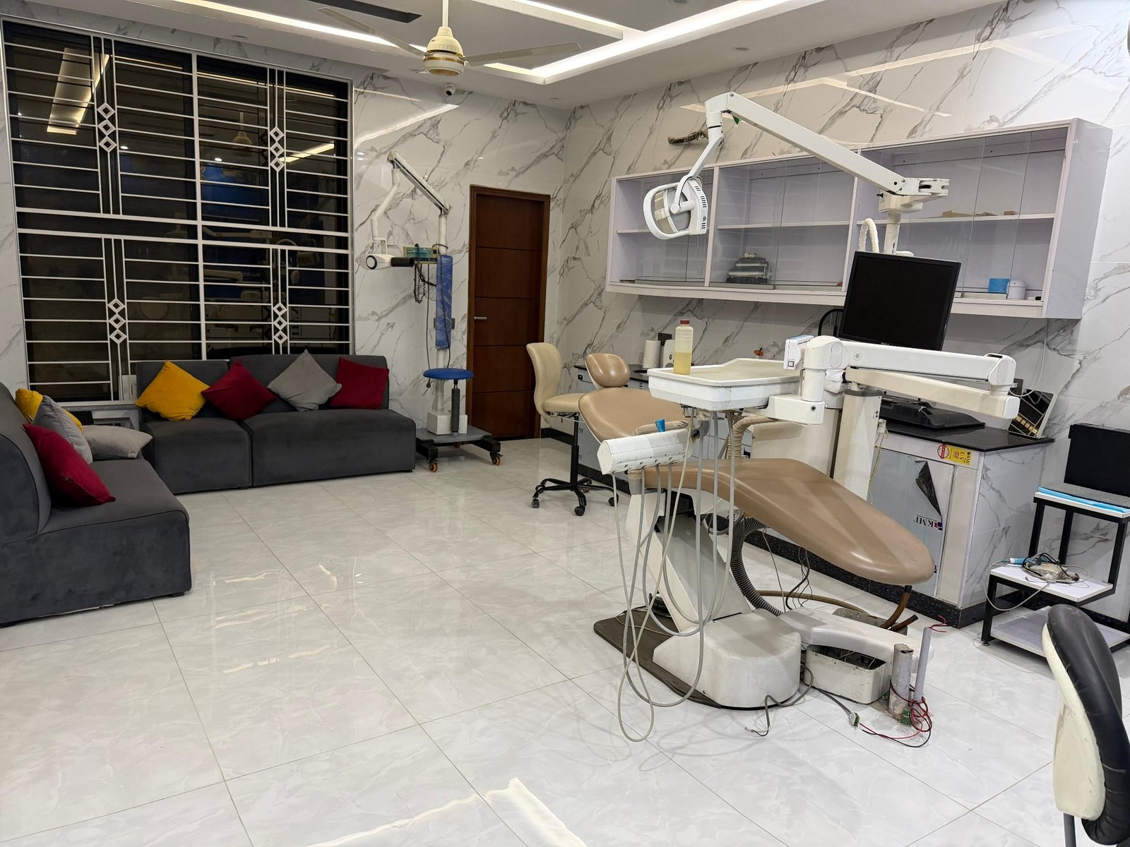 Modern dental treatment operatory at Smile Care Lahore